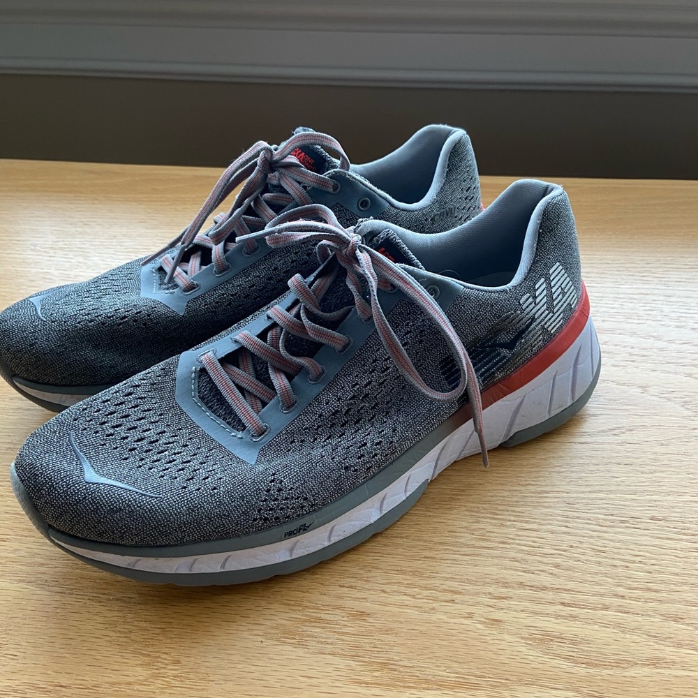 Womens hoka running shoes
